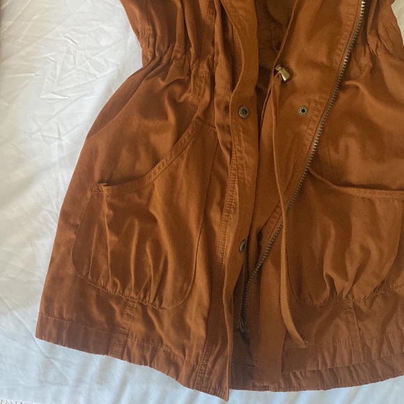 Tan fall/ spring jacket - Picture 4 of 5